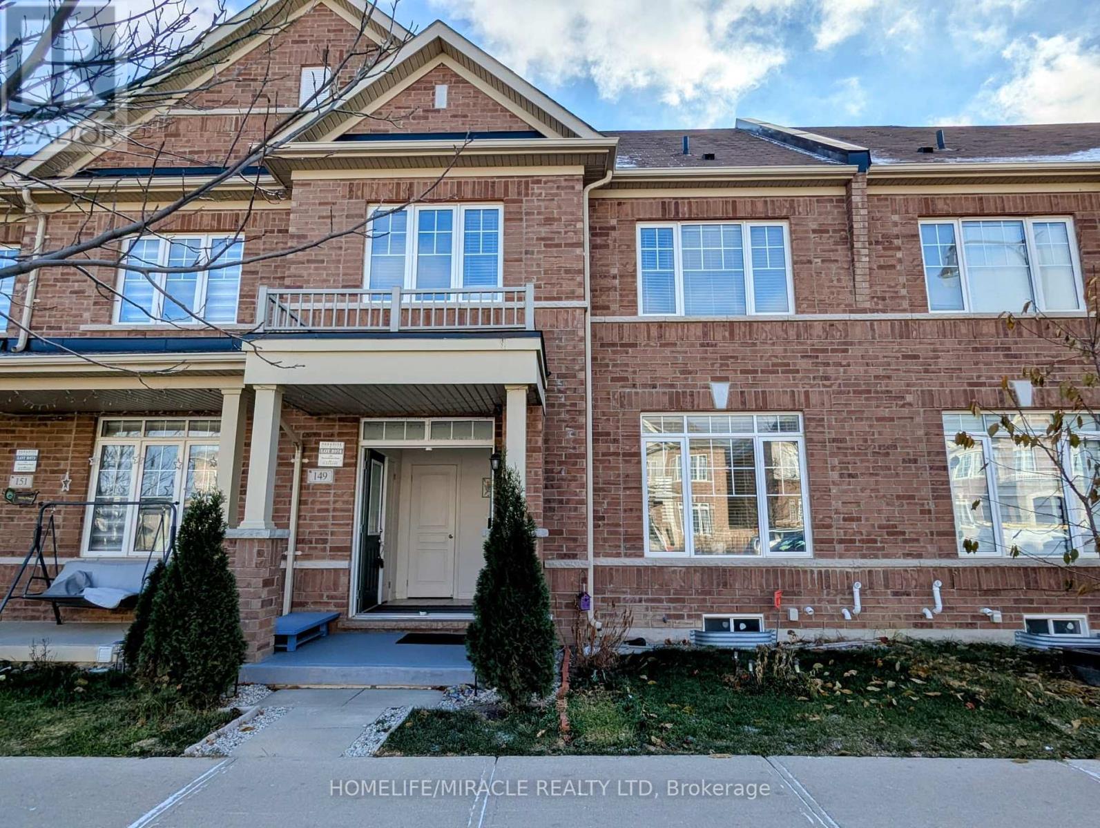149 Remembrance Road, Brampton (Northwest Brampton), Ontario  L7A 3Y2 - Photo 1 - W12100497