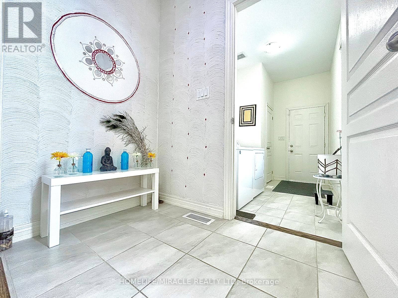 149 Remembrance Road, Brampton (Northwest Brampton), Ontario  L7A 3Y2 - Photo 27 - W12100497