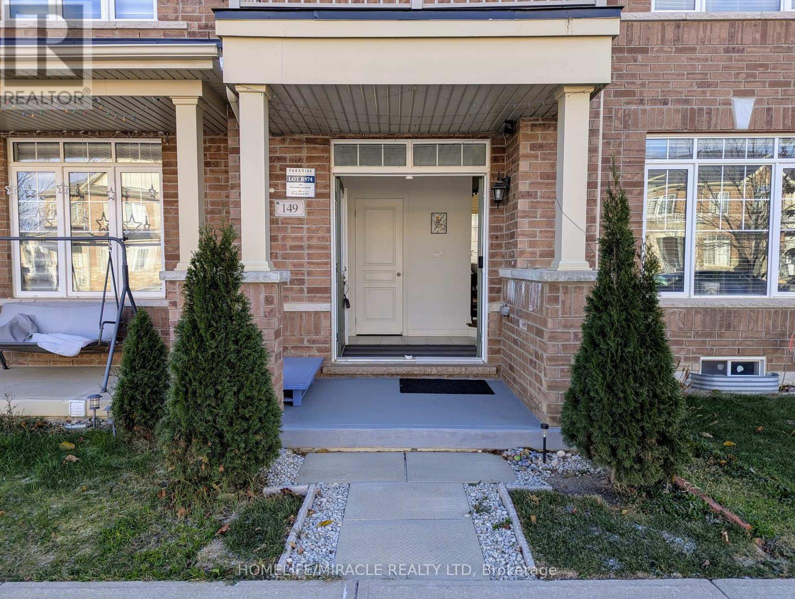149 Remembrance Road, Brampton (Northwest Brampton), Ontario  L7A 3Y2 - Photo 48 - W12100497