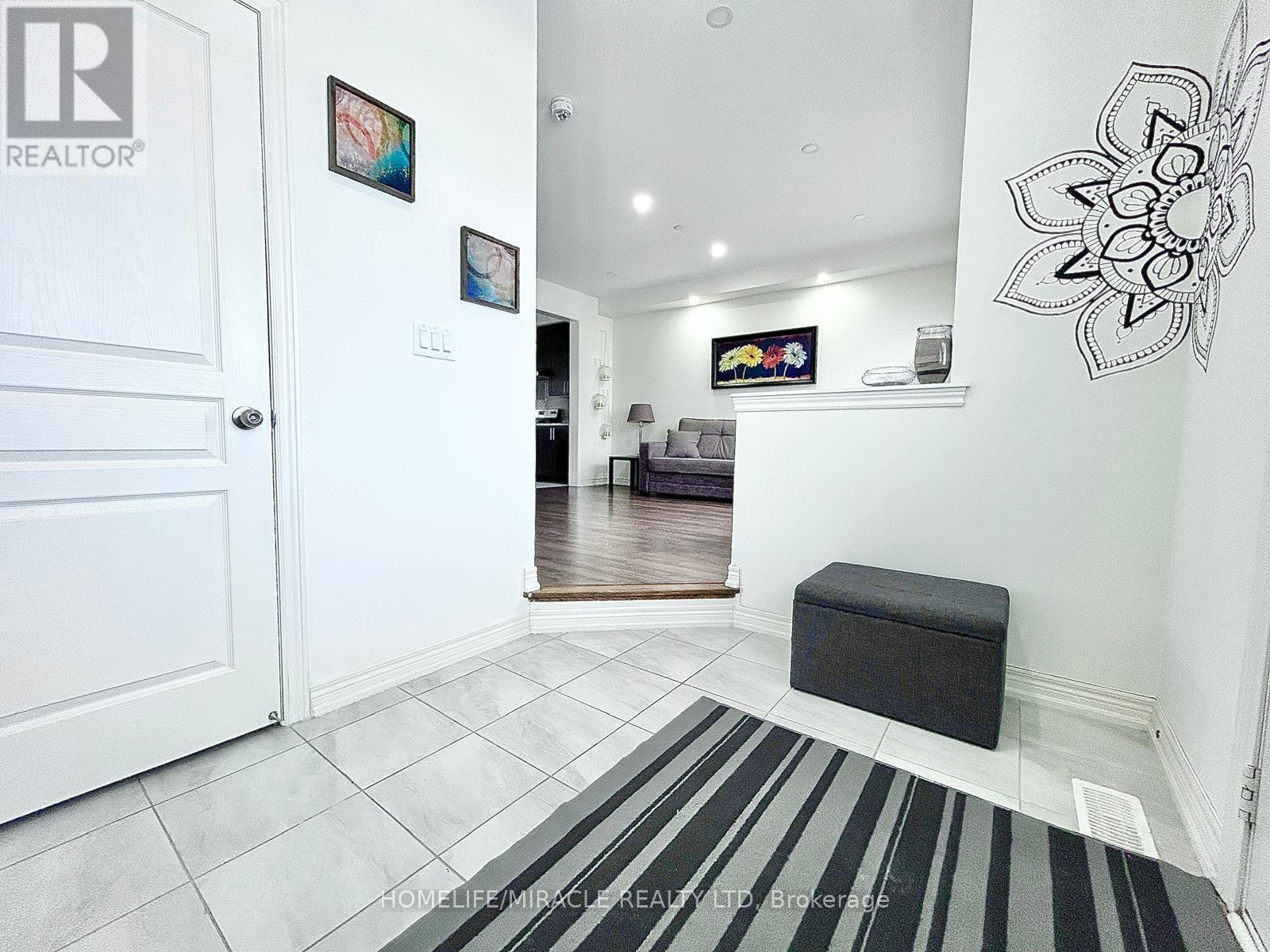 149 Remembrance Road, Brampton (Northwest Brampton), Ontario  L7A 3Y2 - Photo 49 - W12100497