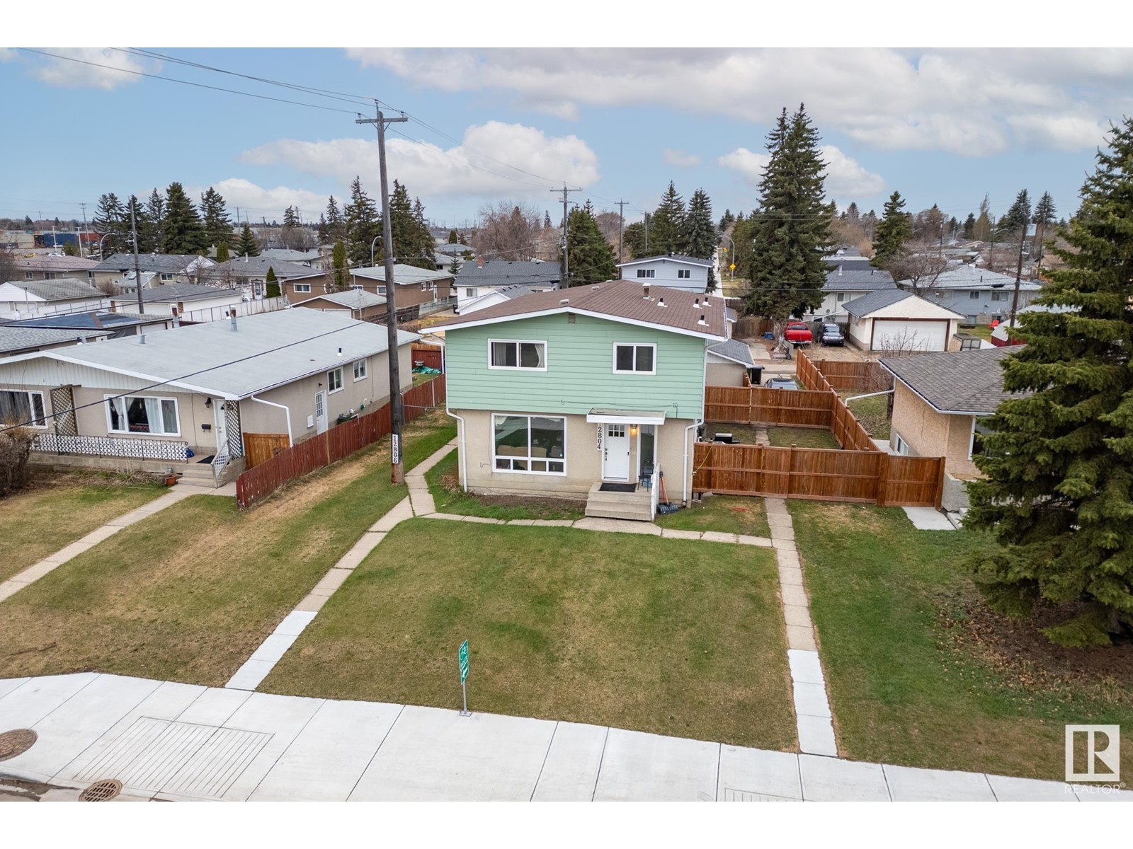 Property at 12804 & 12806 91 ST NW image 2