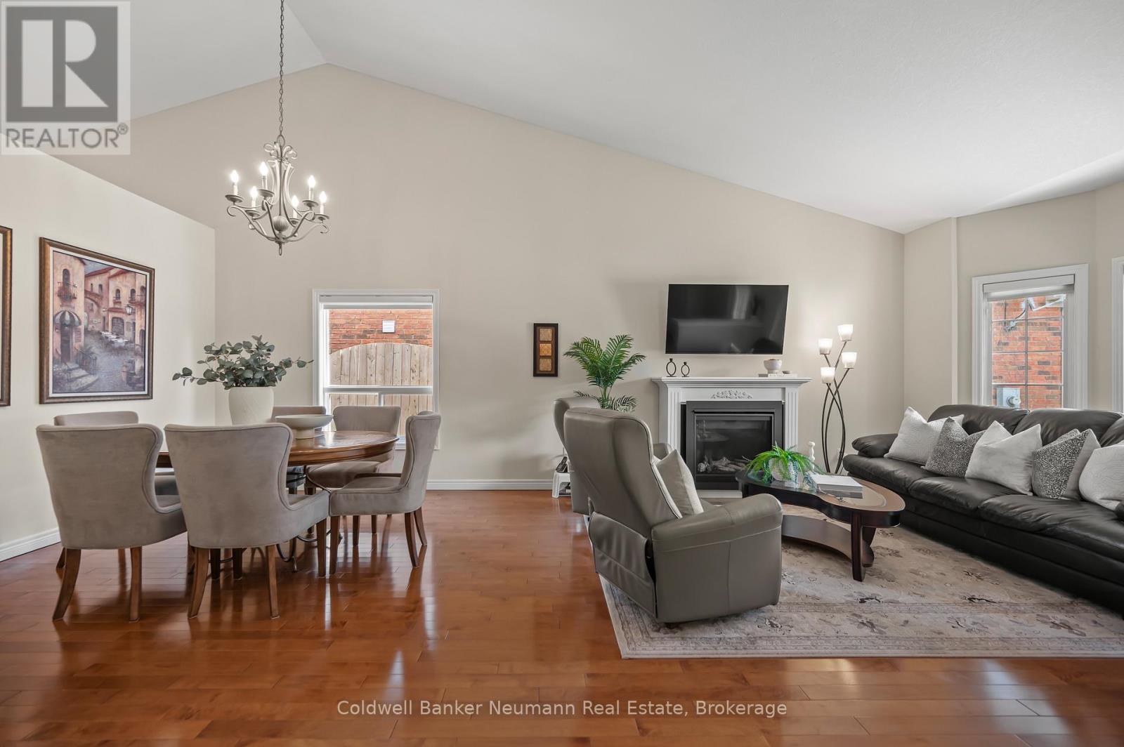 34 Blair Drive, Guelph, Ontario  N1L 1N7 - Photo 7 - X12098733