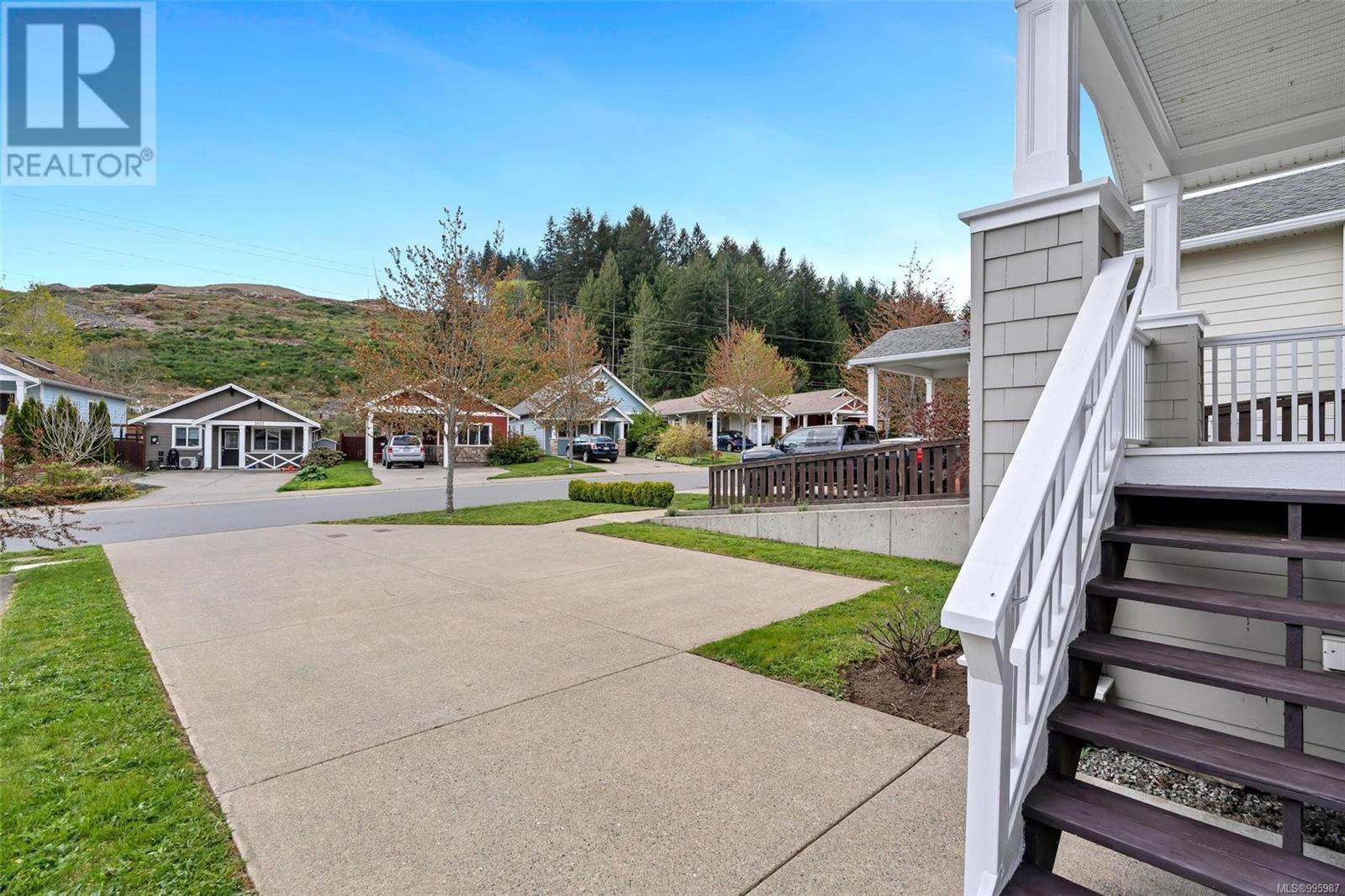 Property at 3122 Kettle Creek Cres image 1
