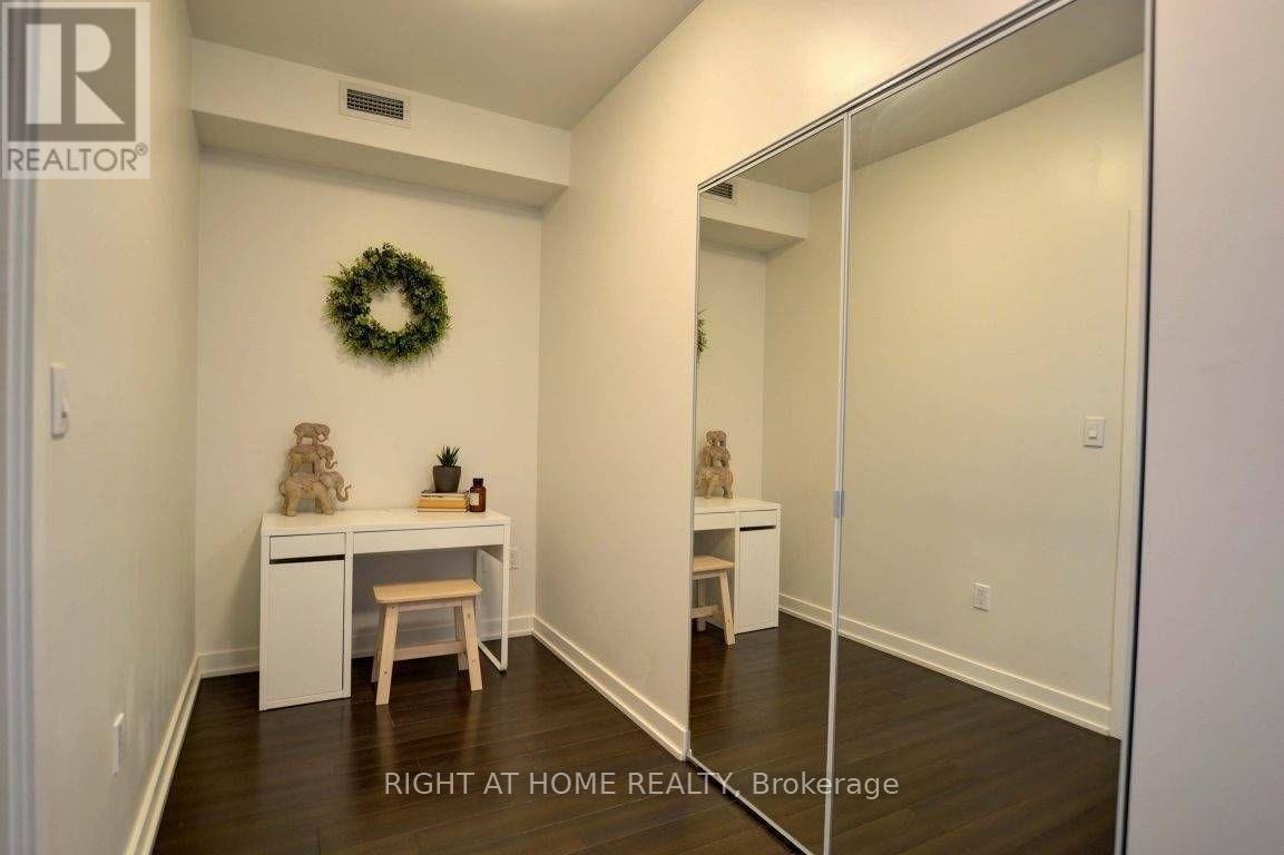 4108 - 21 Iceboat Terrace, Toronto, Ontario  M5V 4A9 - Photo 9 - C12080261
