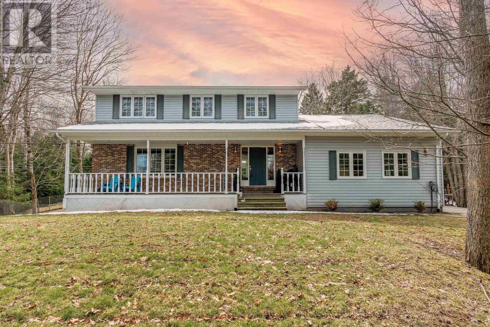 Property at 10 Somerset Court image 1