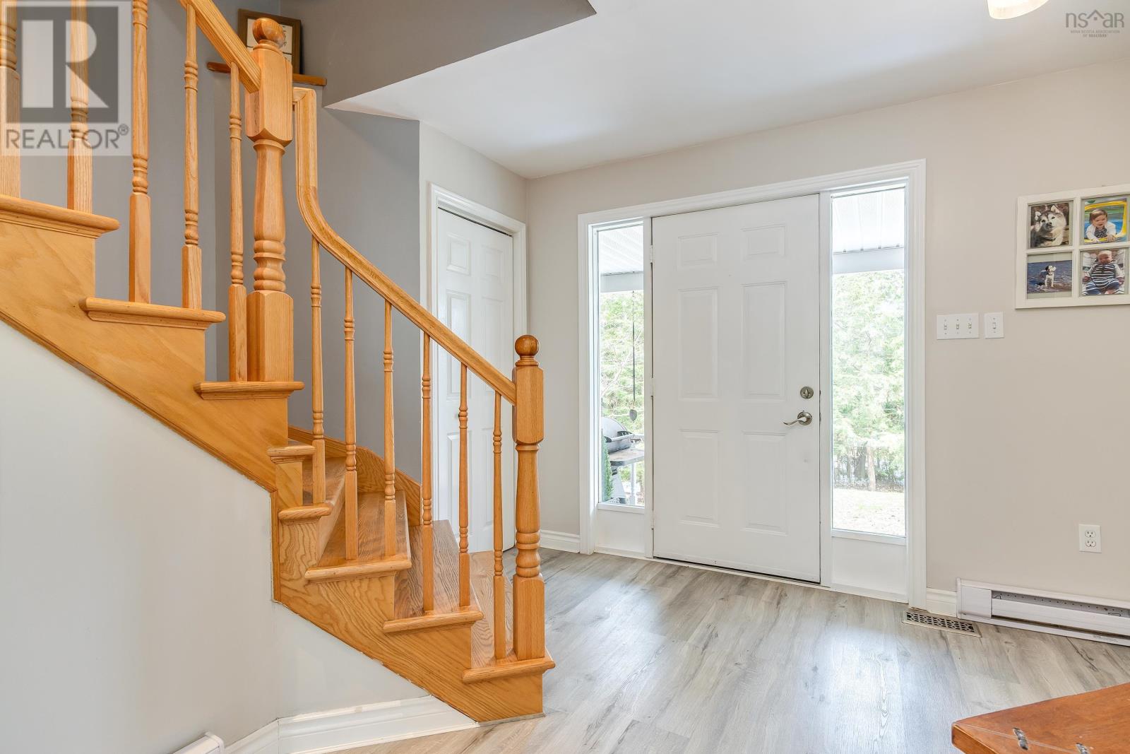 Property at 10 Somerset Court image 3