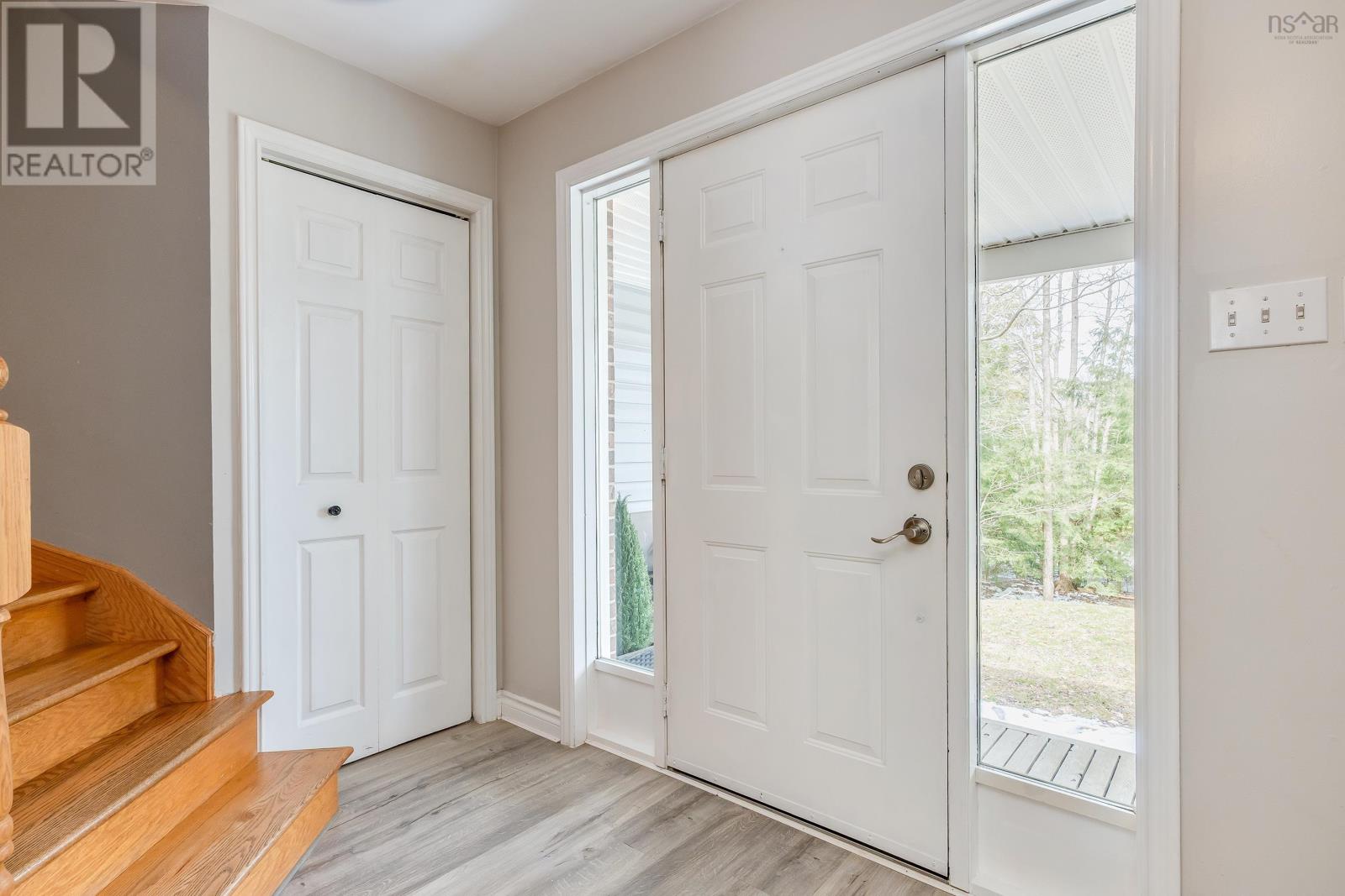 Property at 10 Somerset Court image 4