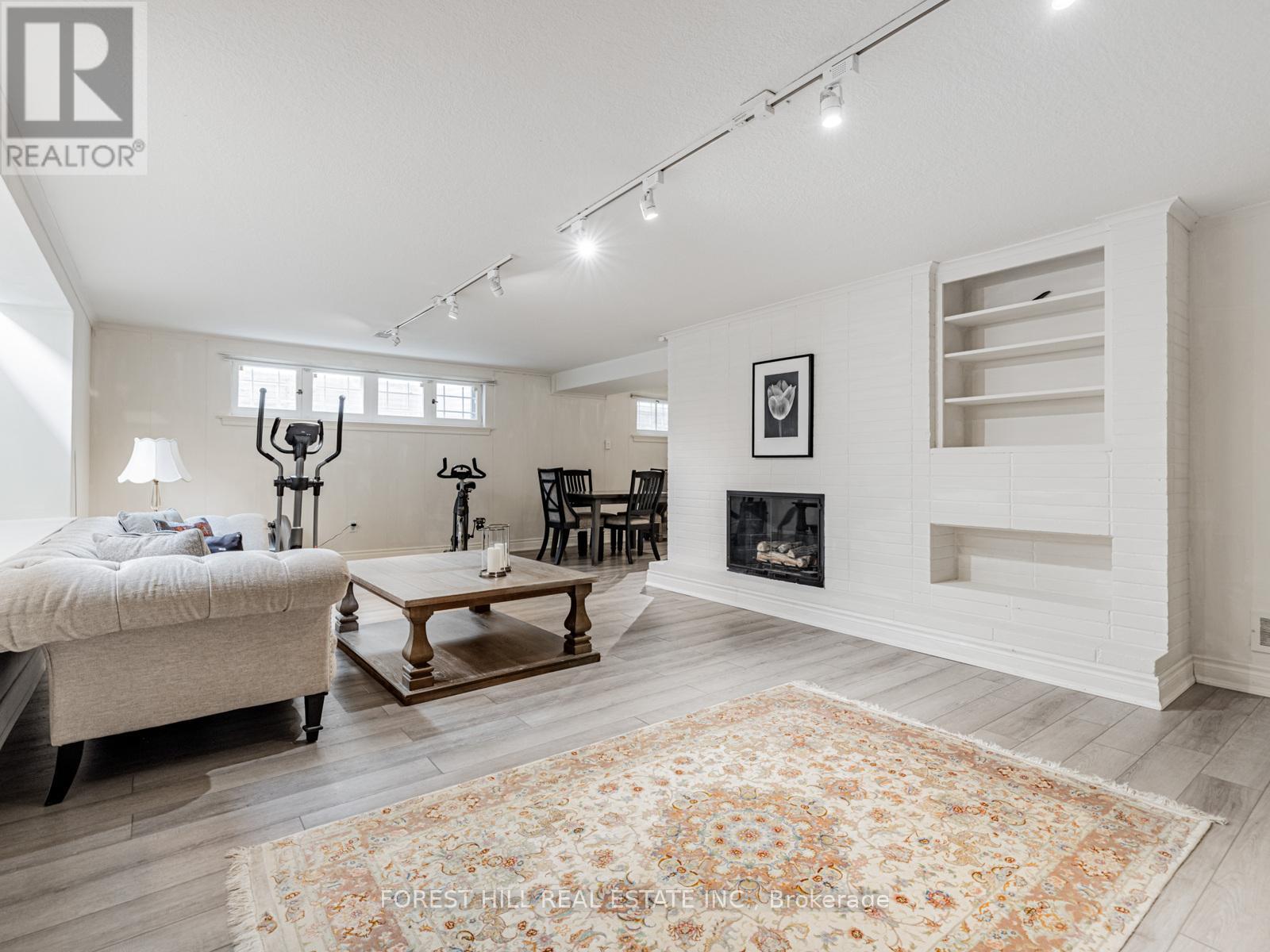 17 Vernham Avenue, Toronto, Ontario  M2L 2B1 - Photo 18 - C12100516