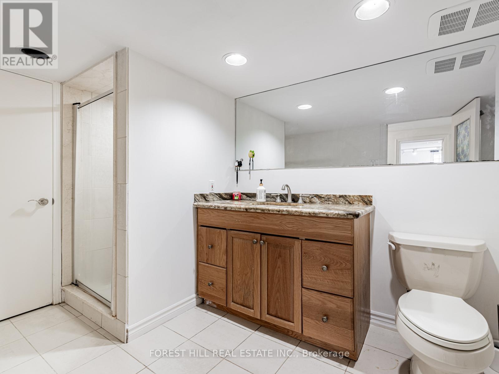 17 Vernham Avenue, Toronto, Ontario  M2L 2B1 - Photo 22 - C12100516