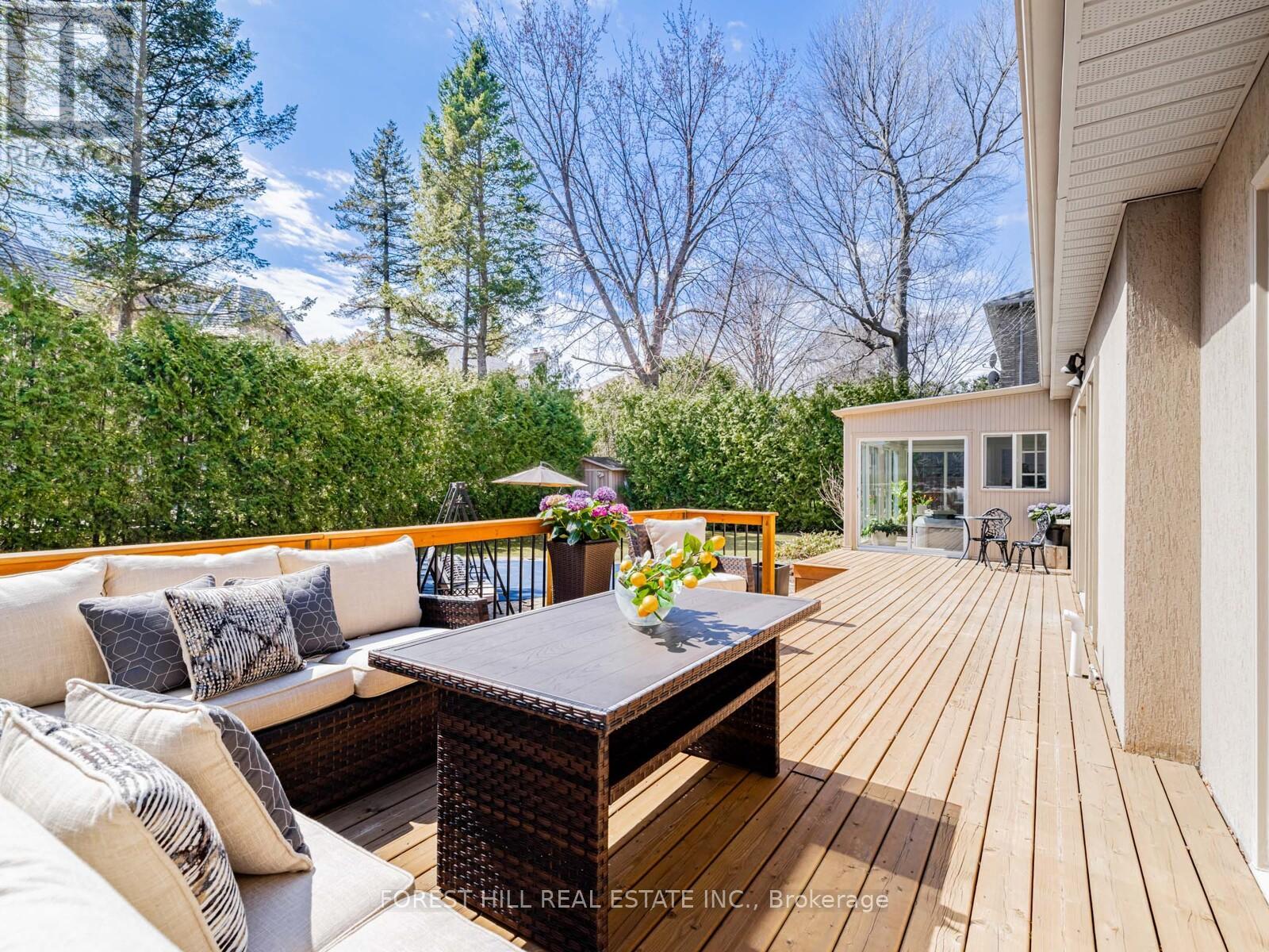17 Vernham Avenue, Toronto, Ontario  M2L 2B1 - Photo 25 - C12100516