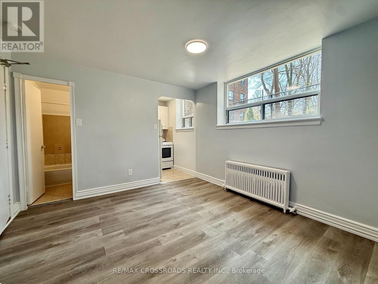 B4 - 2770 Yonge Street, Toronto, Ontario  M4N 2J3 - Photo 3 - C12100607