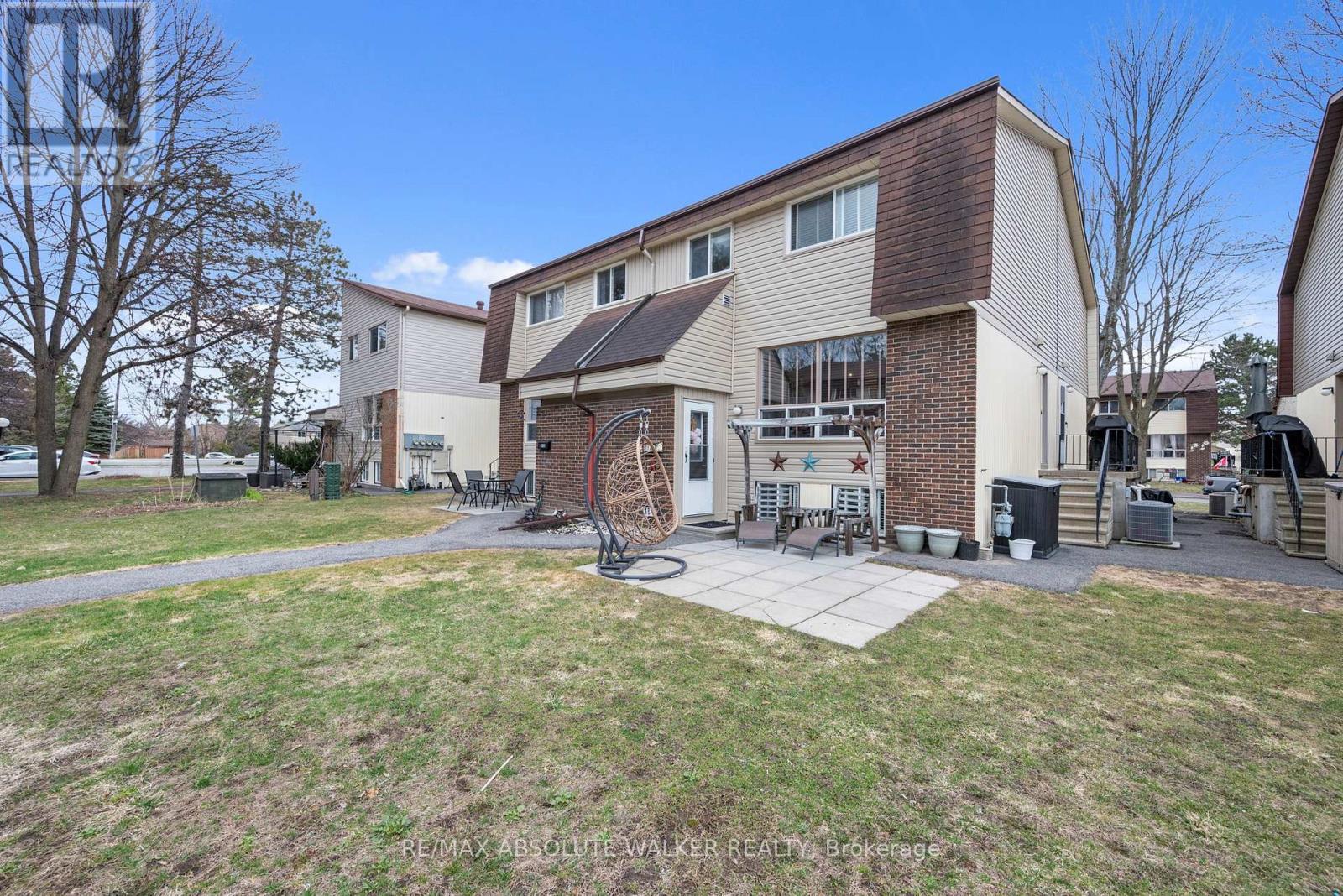 18d Sonnet Crescent, Westcliffe Estates, Ottawa by Laura Keller Real Estate Team 18d Sonnet Crescent, Westcliffe Estates, Ottawa
