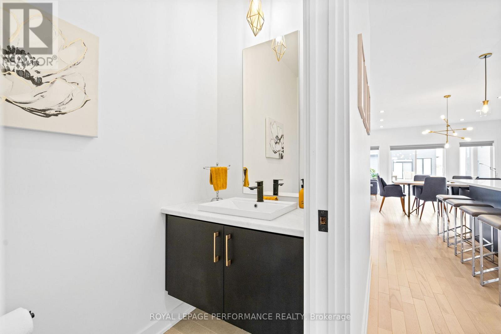 Property at 1312 DIAMOND STREET image 4