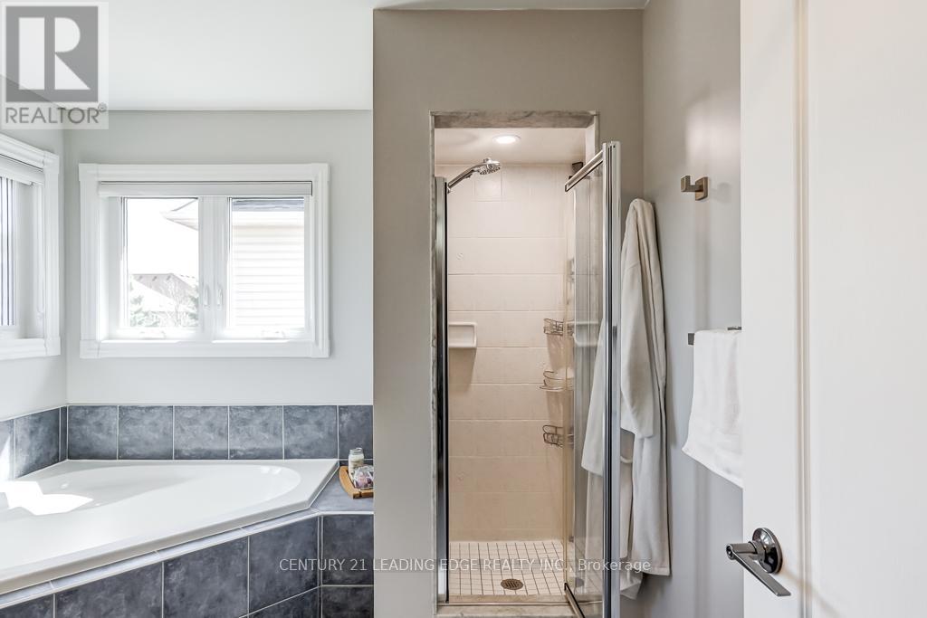 53 Ault Crescent W, Whitby, Ontario  L1M 2G7 - Photo 23 - E12100560
