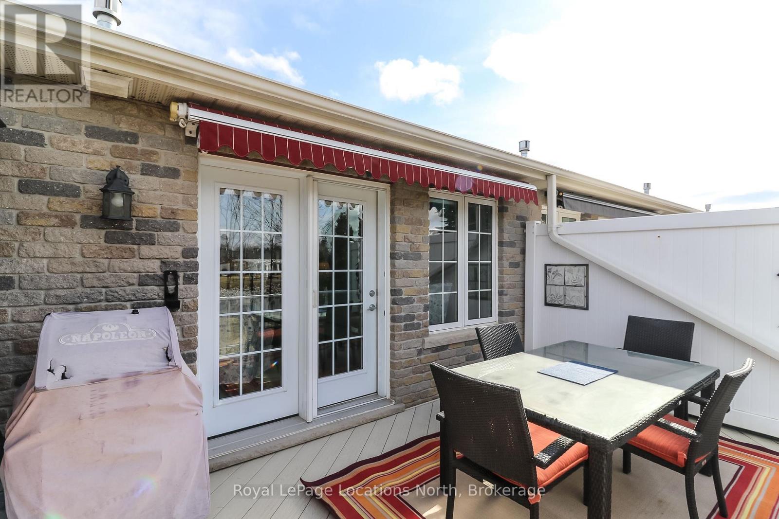 64 Greenway Drive, Wasaga Beach, Ontario  L9Z 2W9 - Photo 10 - S12073681