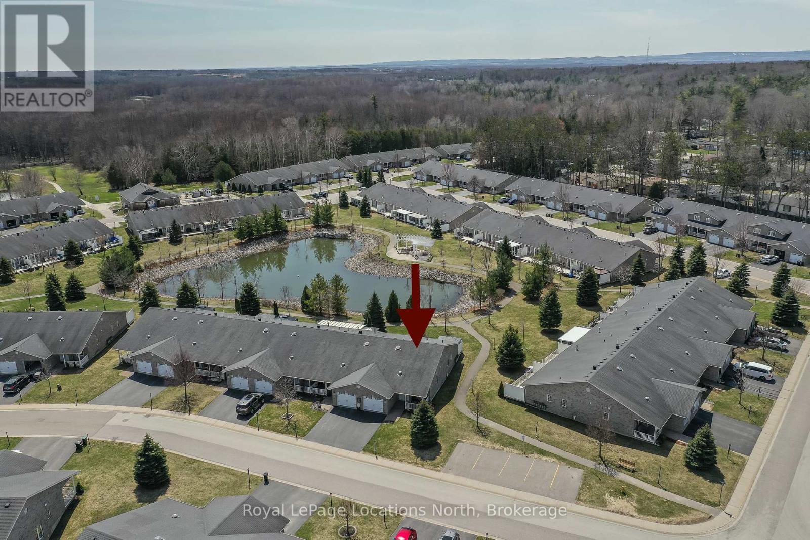 64 Greenway Drive, Wasaga Beach, Ontario  L9Z 2W9 - Photo 2 - S12073681