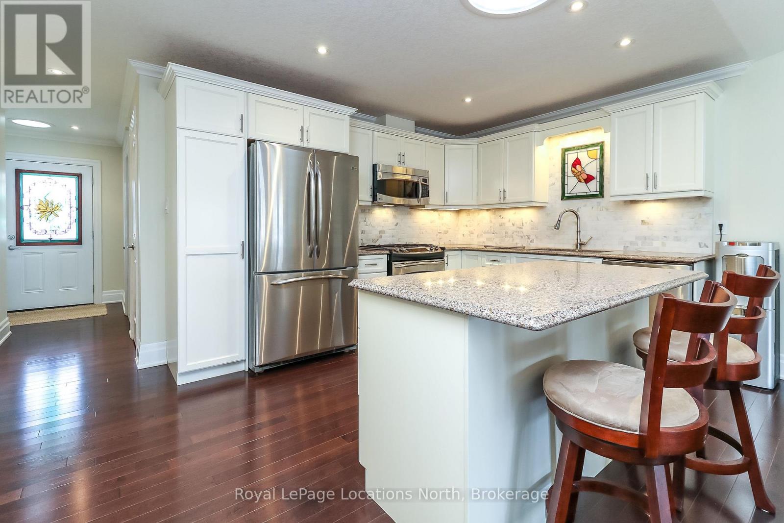 64 Greenway Drive, Wasaga Beach, Ontario  L9Z 2W9 - Photo 16 - S12073681