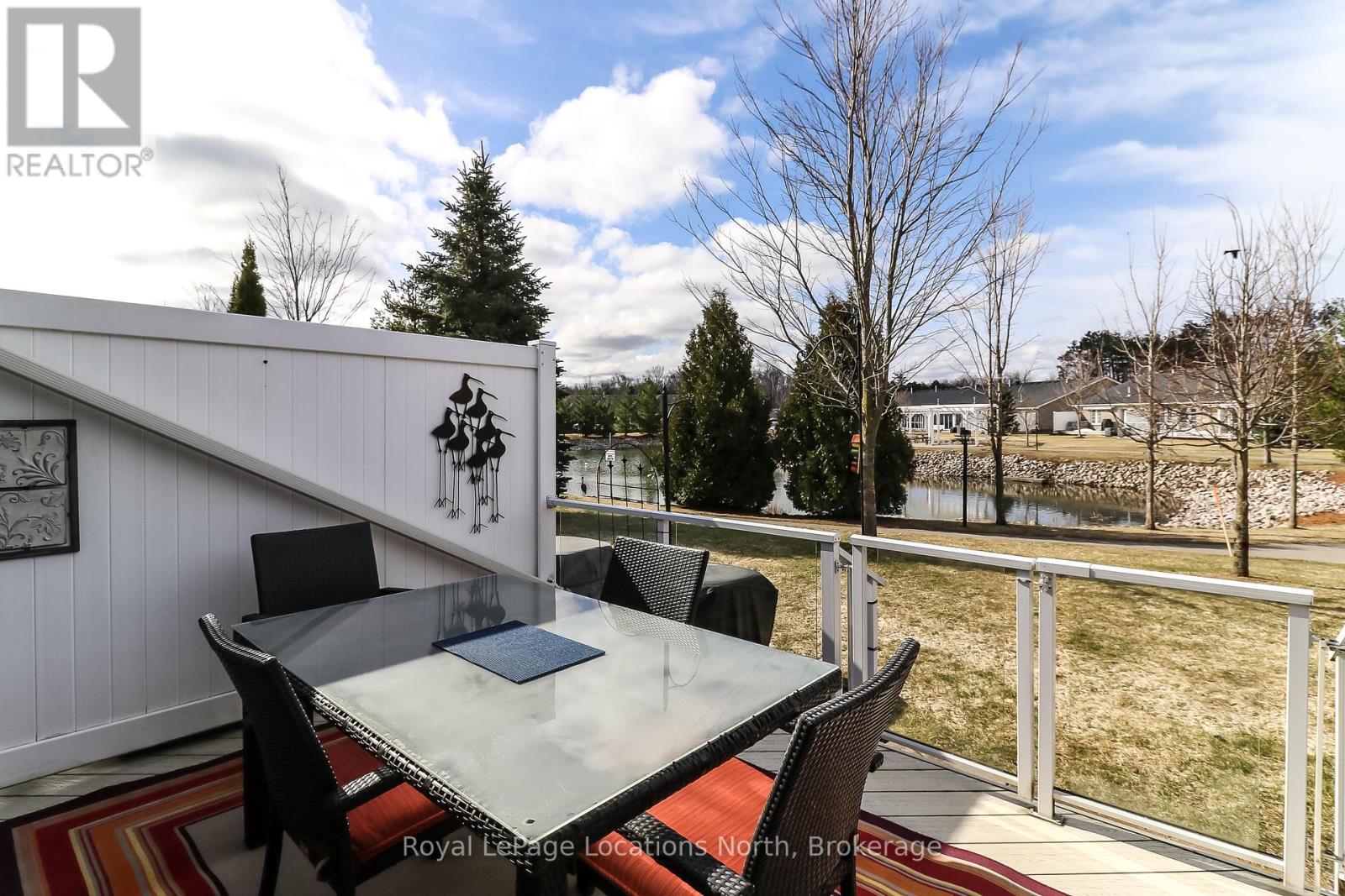 64 Greenway Drive, Wasaga Beach, Ontario  L9Z 2W9 - Photo 9 - S12073681