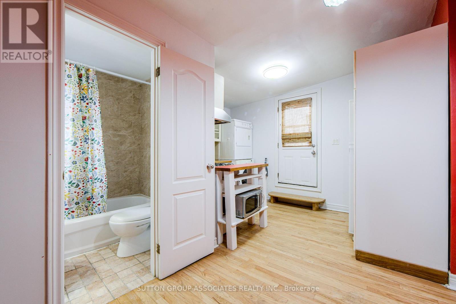 Property at 50 LAPPIN AVENUE image 2