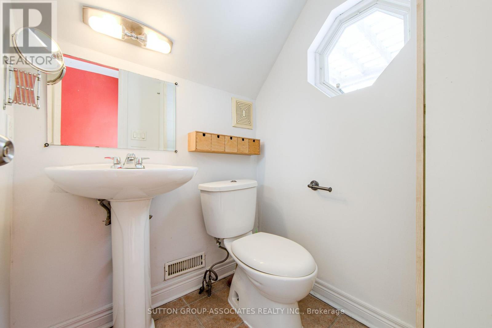 50 Lappin Avenue, Toronto, Ontario  M6H 1Y4 - Photo 24 - W12097231