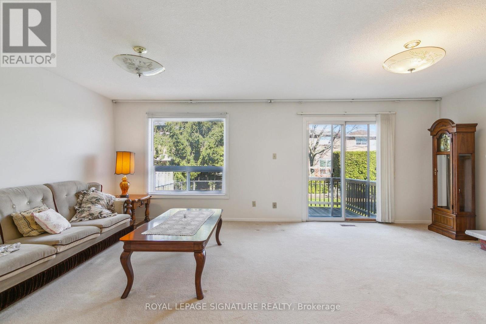 1613 Lewes Way, Mississauga, Ontario  L4W 3H5 - Photo 26 - W12100584