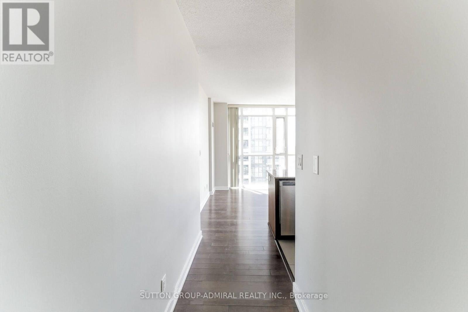 806 - 4099 Brickstone Mews, Mississauga, Ontario  L5B 0G2 - Photo 5 - W12100613