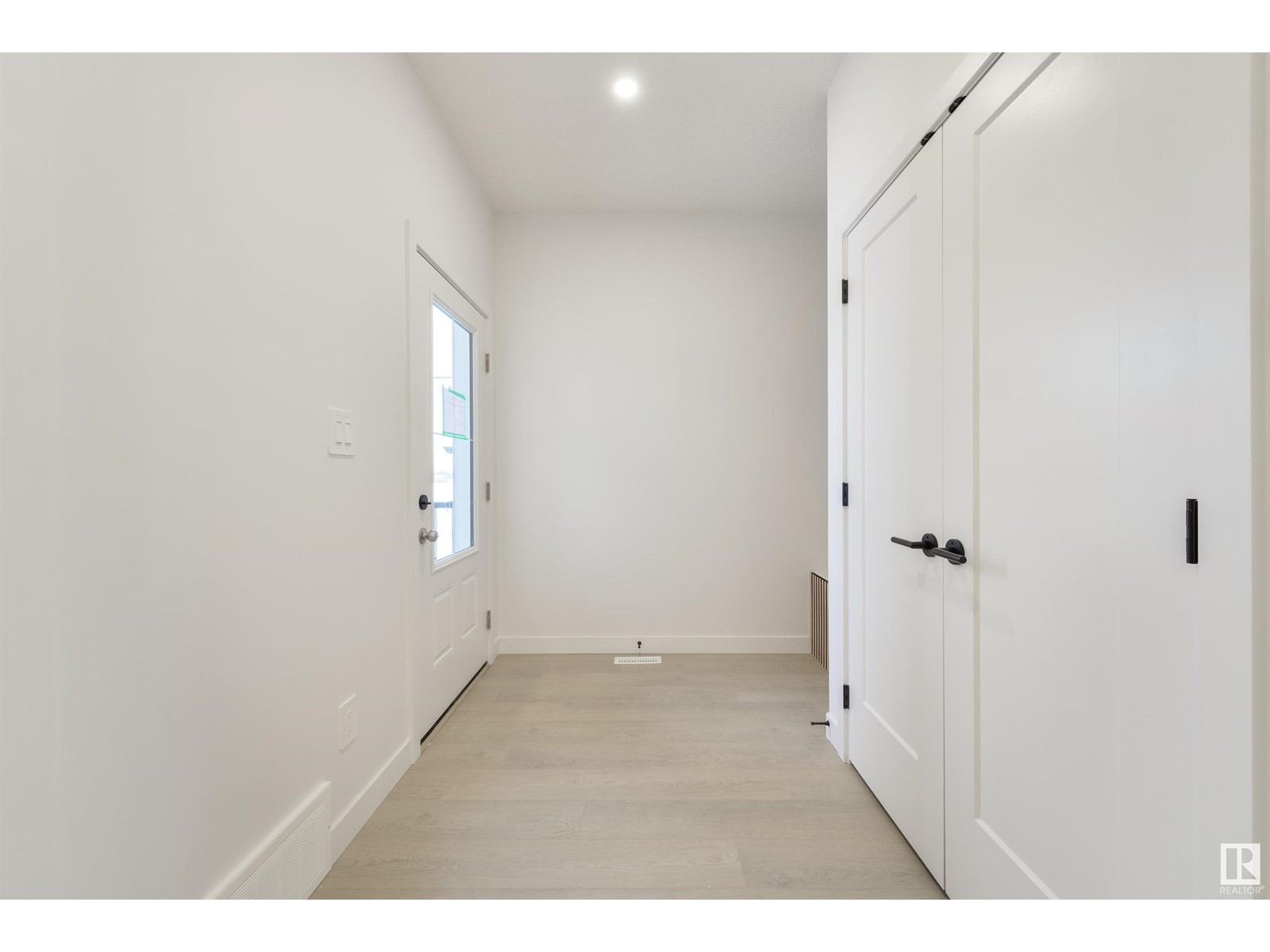 Property at 2009 FLYCATCHER PT NW image 3