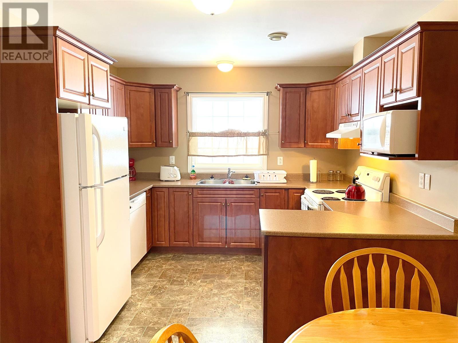 Property at 21 Flynn Lane image 3
