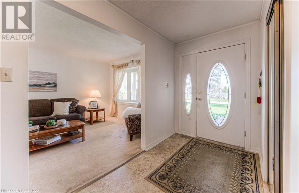 Property at 422 FORESTLAWN Road image 4