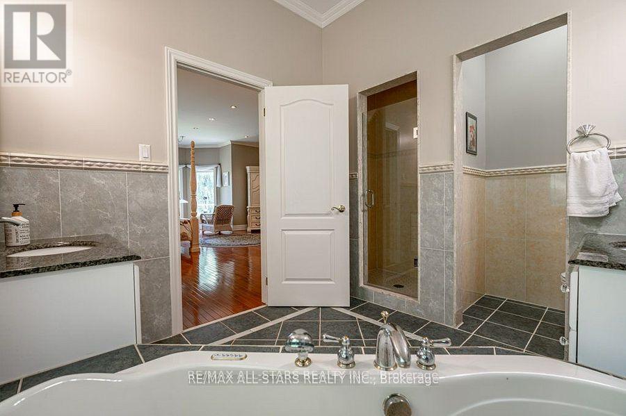 182 Charlore Park Drive, Kawartha Lakes, Ontario  K0L 2W0 - Photo 19 - X12100822