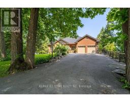 182 CHARLORE PARK DRIVE, Kawartha Lakes, Ontario
