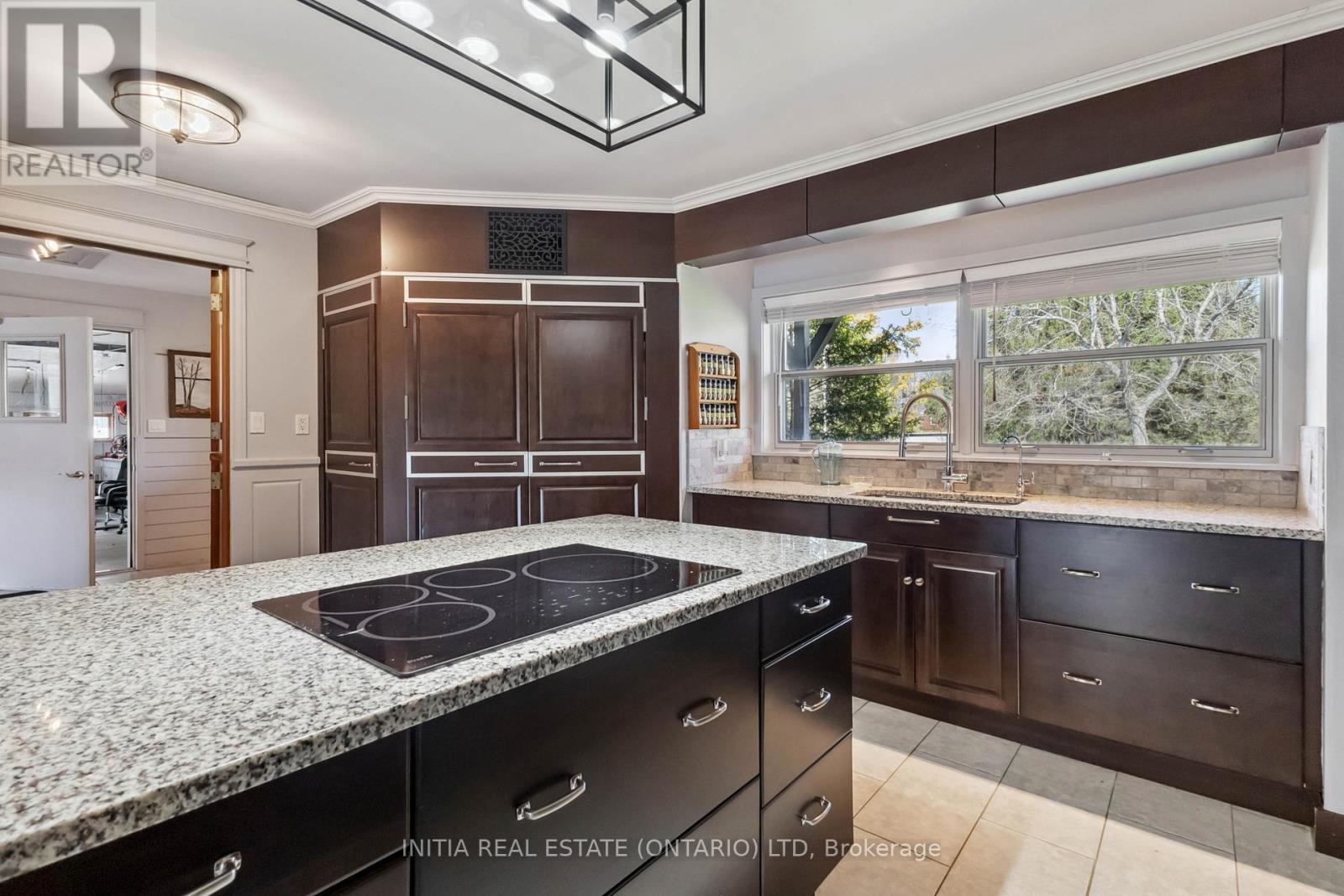 42420 Dexter Line, Central Elgin, Ontario  N0L 2L0 - Photo 16 - X12100823