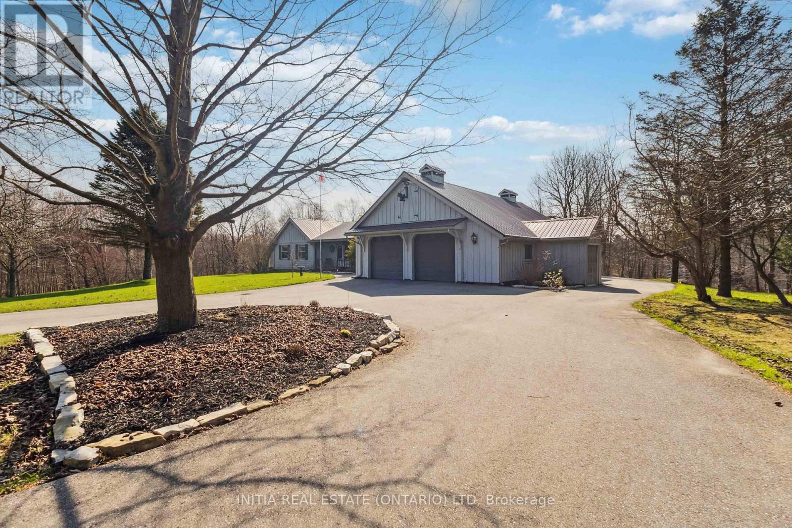 42420 Dexter Line, Central Elgin, Ontario  N0L 2L0 - Photo 4 - X12100823