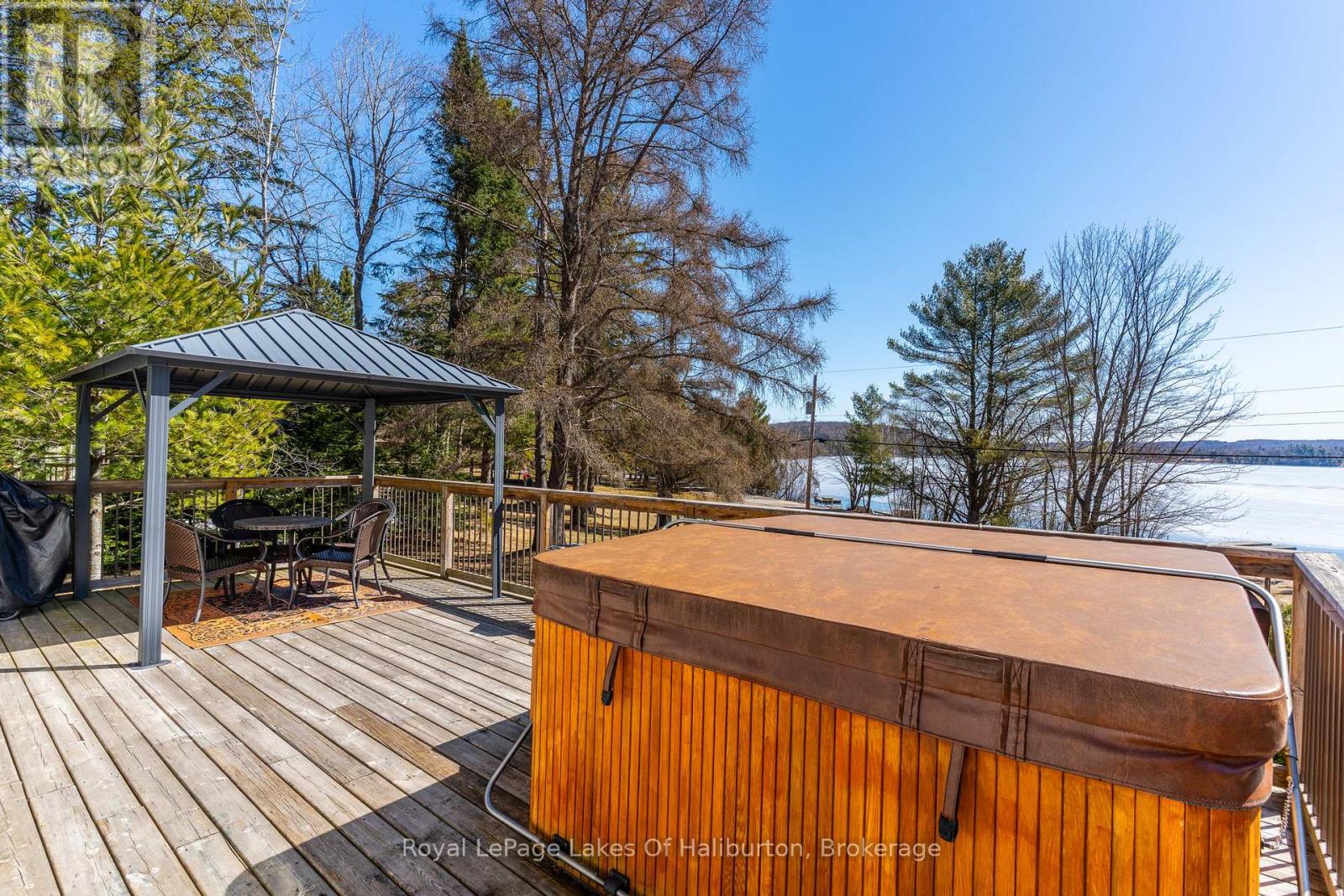1293 Green Lake Road, Dysart Et Al, Ontario  K0M 1S0 - Photo 10 - X12095818