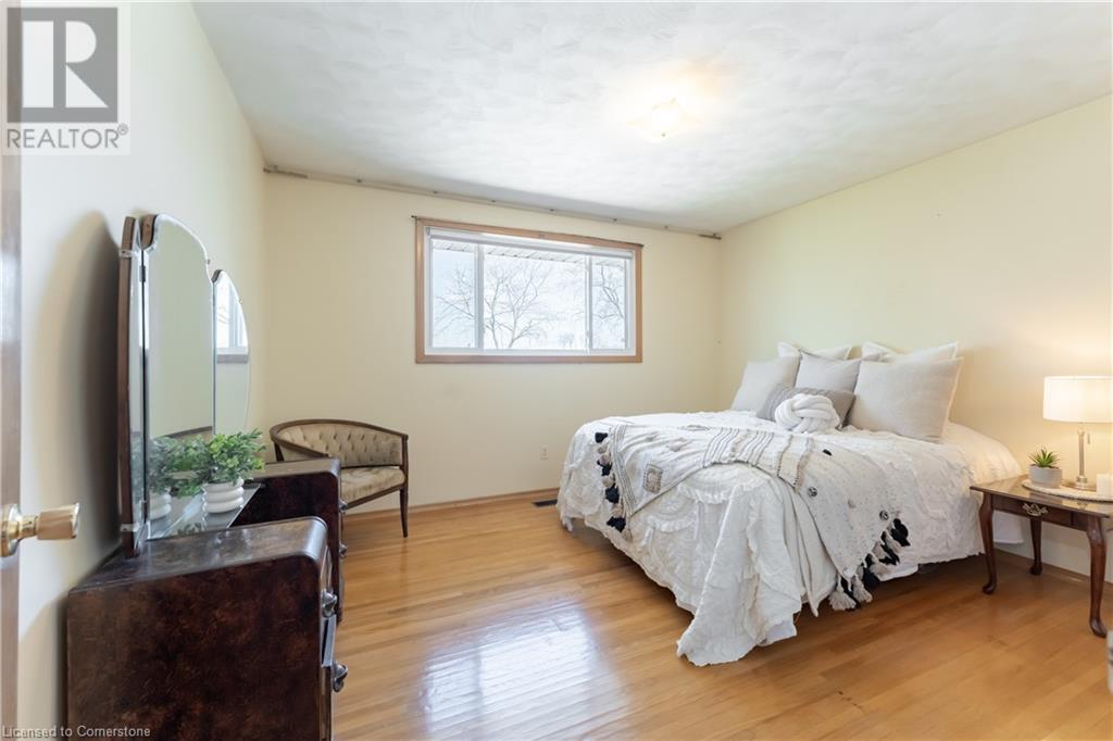 181 Burrwood Drive, Hamilton, Ontario  L9C 3T3 - Photo 17 - 40709954