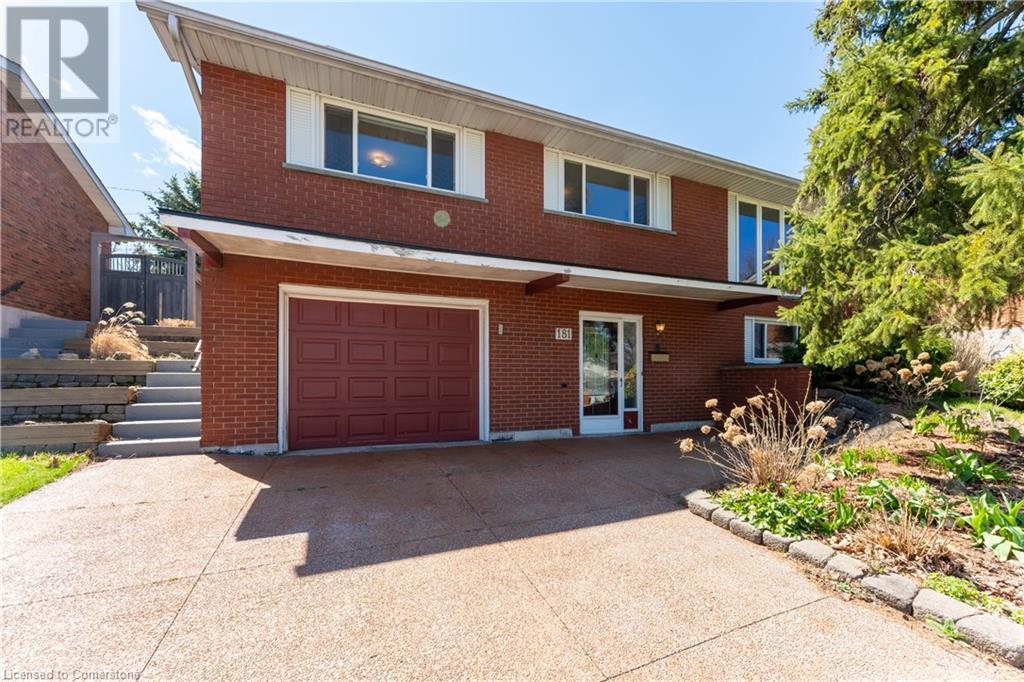 181 Burrwood Drive, Hamilton, Ontario  L9C 3T3 - Photo 2 - 40709954
