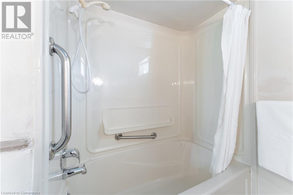 181 Burrwood Drive, Hamilton, Ontario  L9C 3T3 - Photo 22 - 40709954