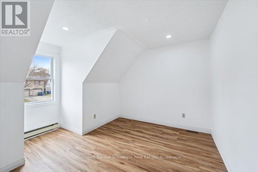 383 Ironwood Road, Guelph, Ontario  N1G 3P2 - Photo 16 - X12100632