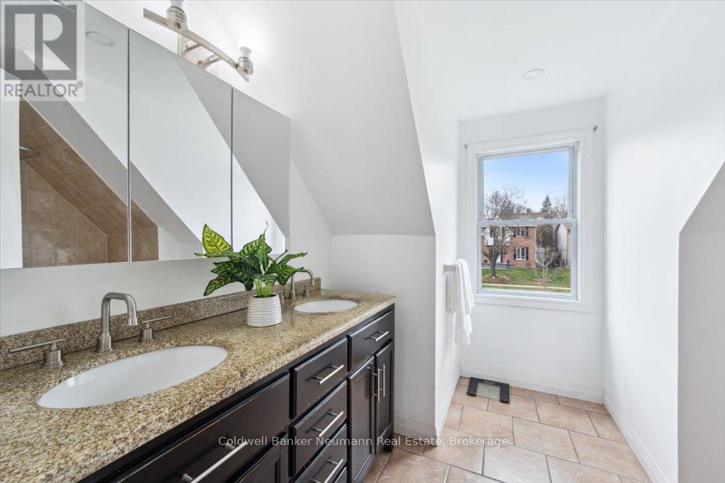 383 Ironwood Road, Guelph, Ontario  N1G 3P2 - Photo 17 - X12100632
