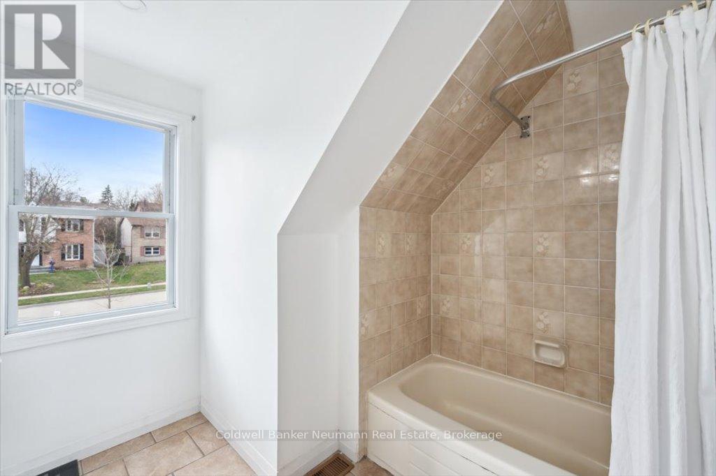 383 Ironwood Road, Guelph, Ontario  N1G 3P2 - Photo 18 - X12100632