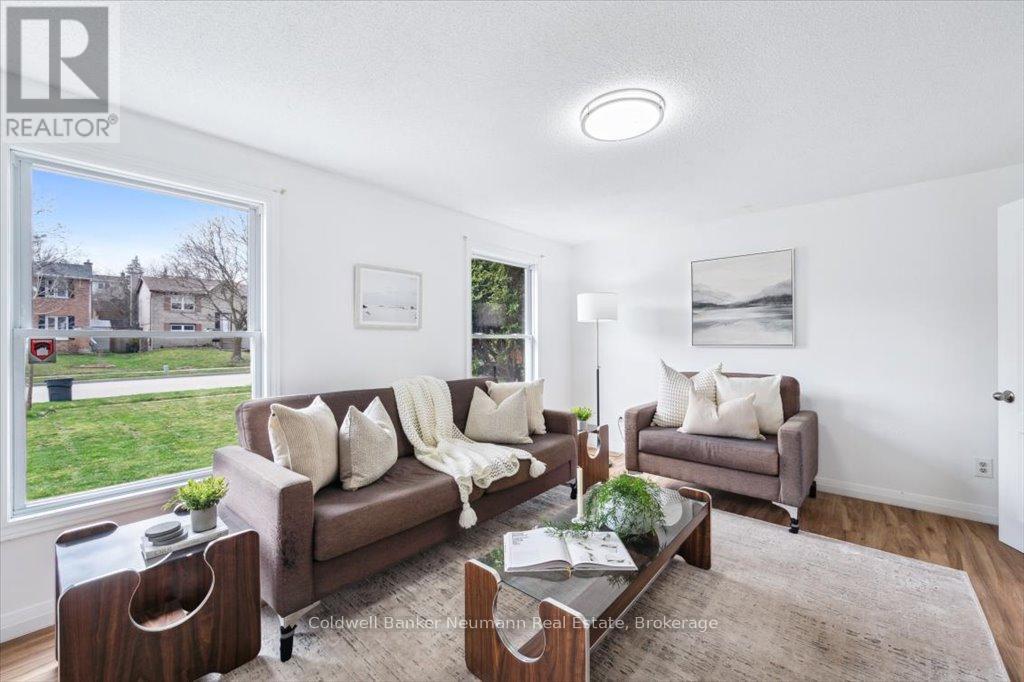 383 Ironwood Road, Guelph, Ontario  N1G 3P2 - Photo 3 - X12100632