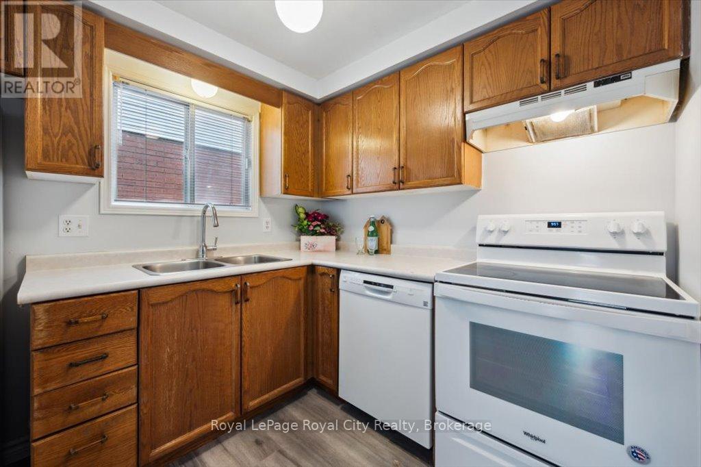 118 Cole Road, Guelph, Ontario  N1G 4S3 - Photo 10 - X12100633