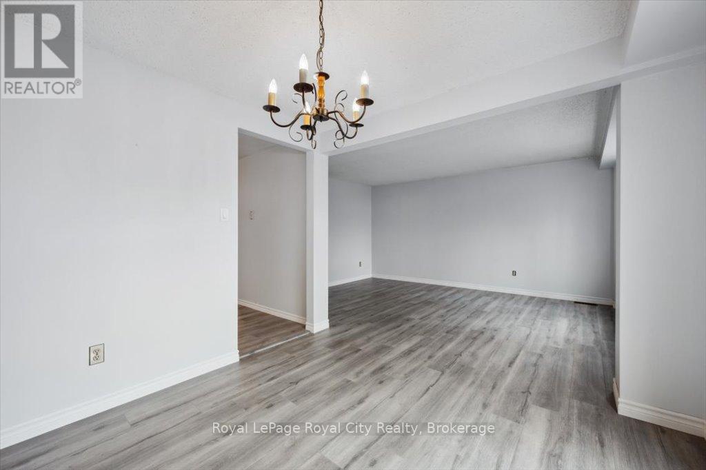 118 Cole Road, Guelph, Ontario  N1G 4S3 - Photo 13 - X12100633