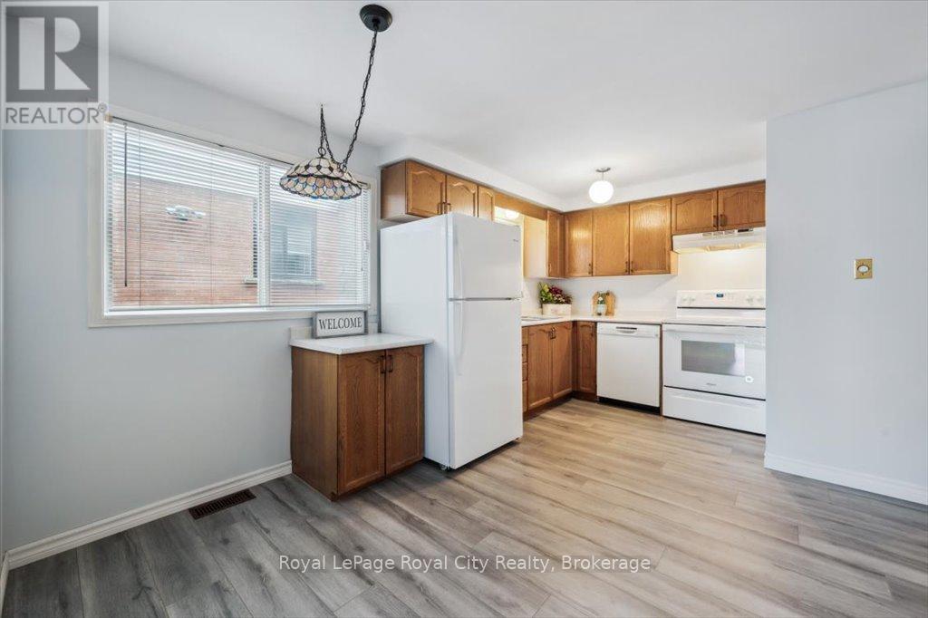 118 Cole Road, Guelph, Ontario  N1G 4S3 - Photo 9 - X12100633