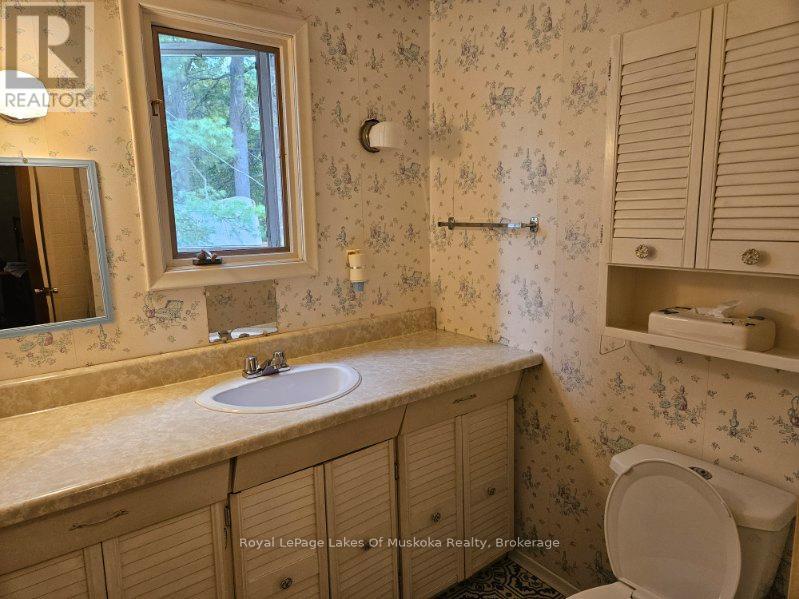 140 Beaumont Drive, Bracebridge, Ontario  P1L 1X2 - Photo 18 - X12100649