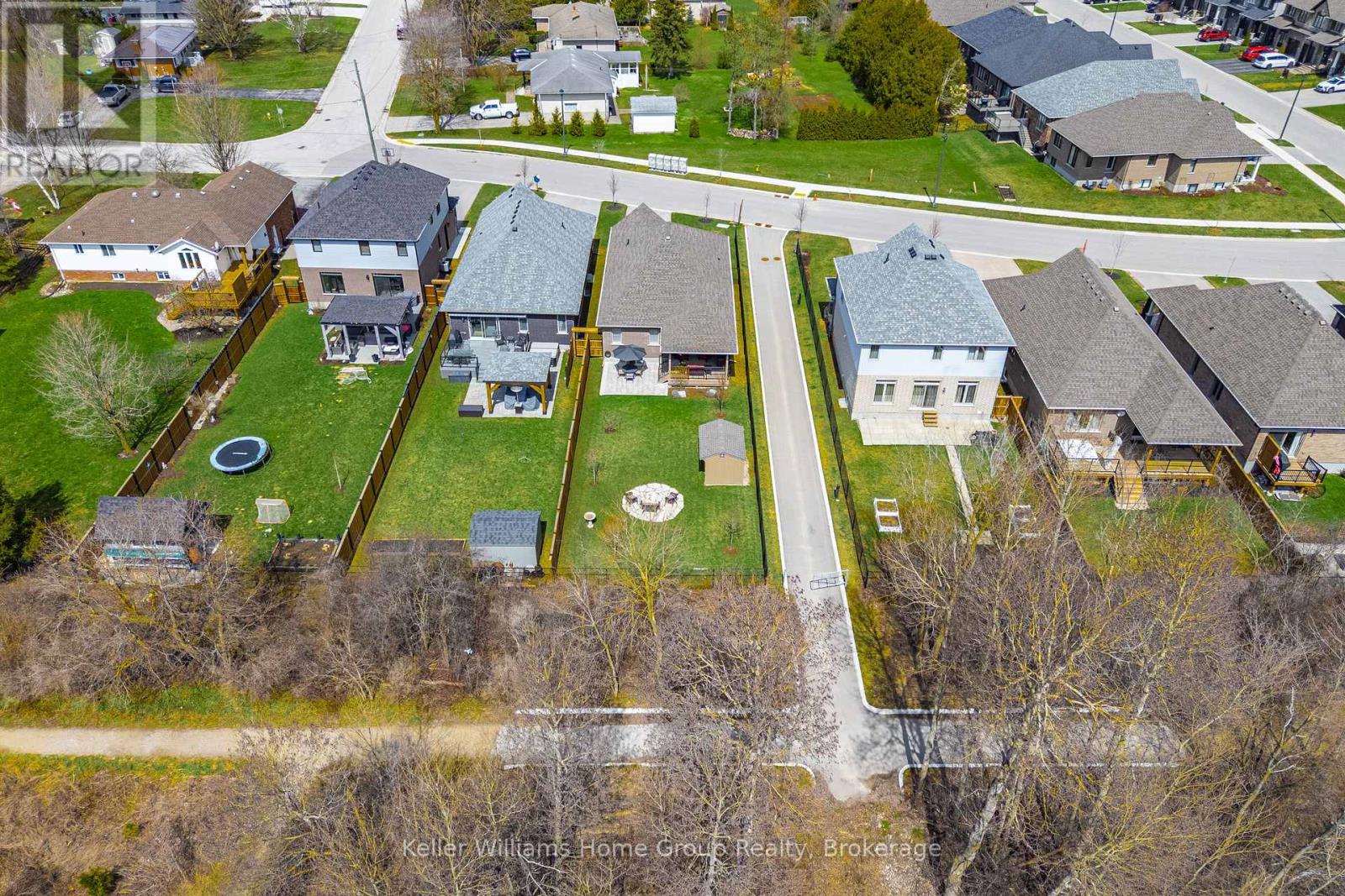 51 Murray Drive, Centre Wellington, Ontario  N0B 1S0 - Photo 47 - X12100661