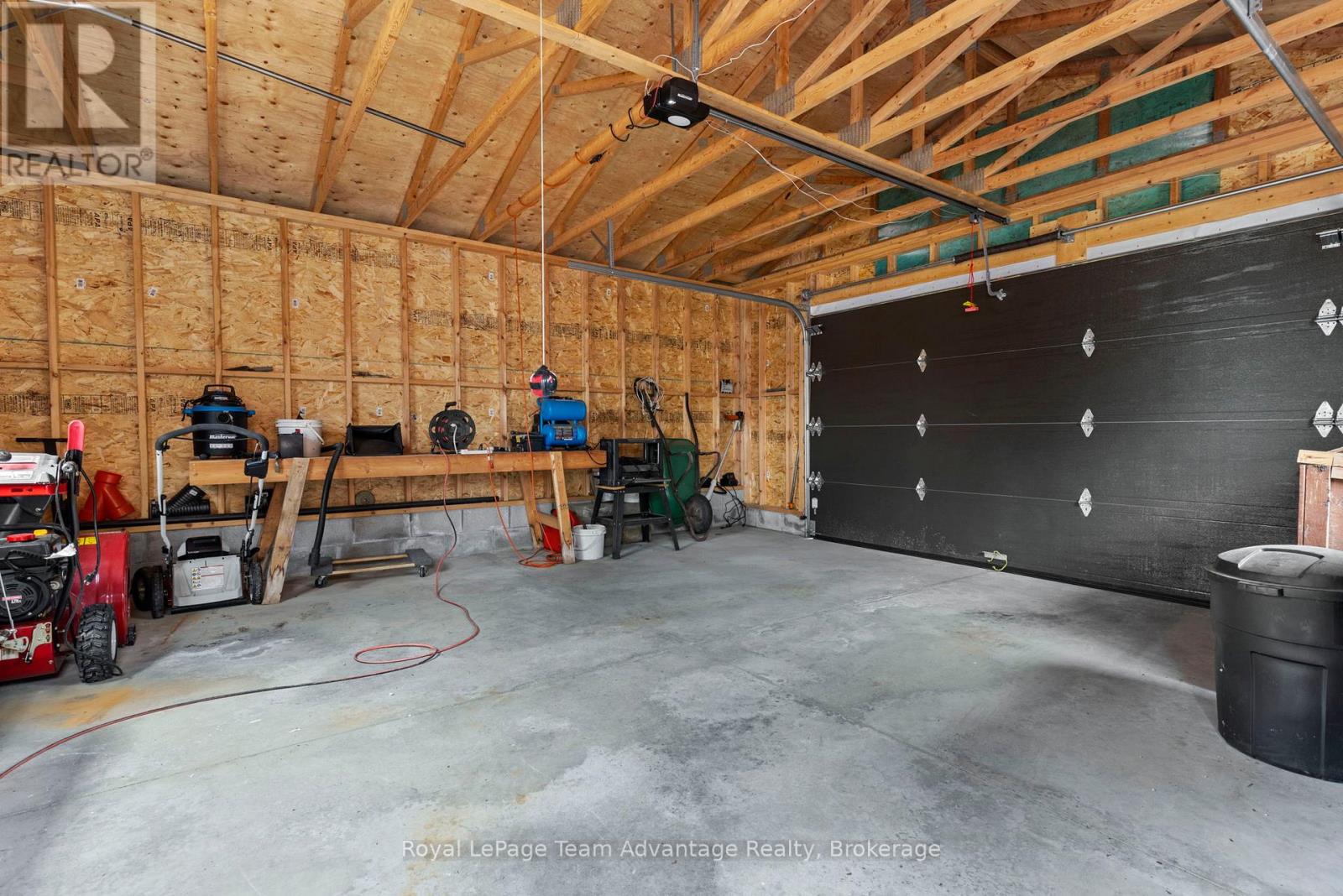 9 Smithpine Crescent, Mckellar, Ontario  P2A 2W7 - Photo 25 - X12100662