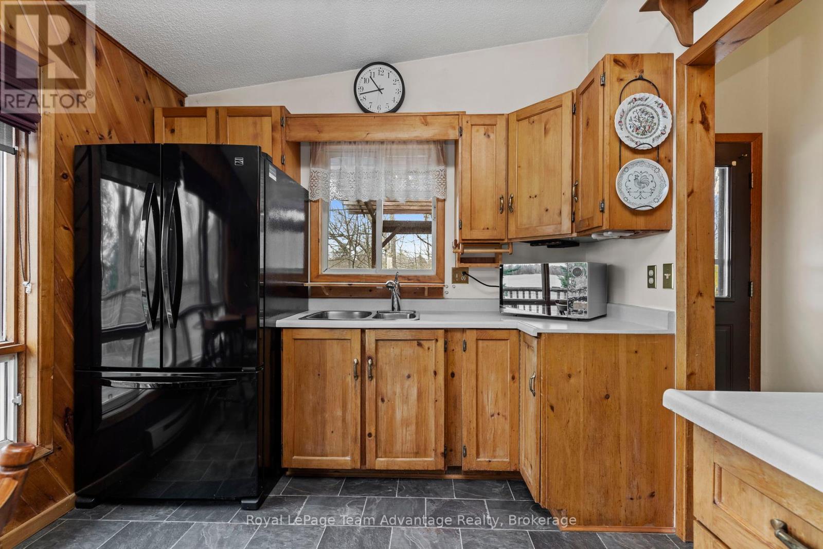 9 Smithpine Crescent, Mckellar, Ontario  P2A 2W7 - Photo 4 - X12100662