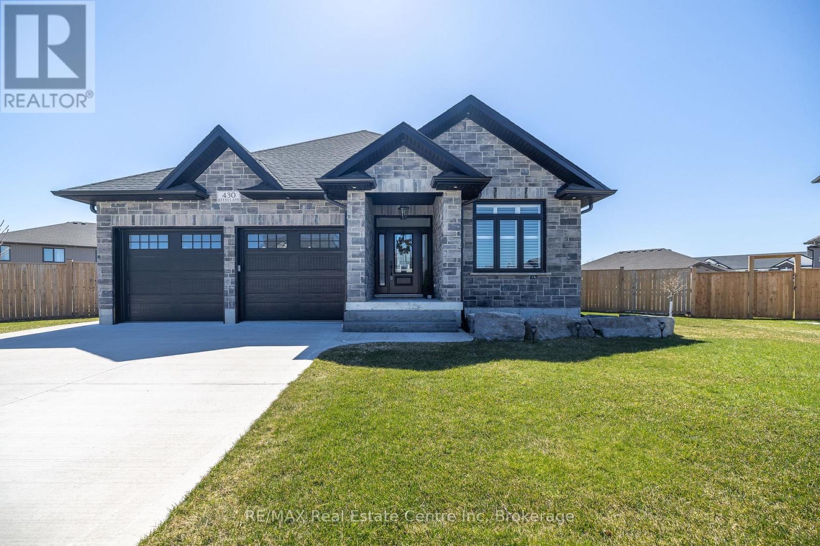 430 Keeso Lane, North Perth, Ontario  N2W 0J3 - Photo 1 - X12100768