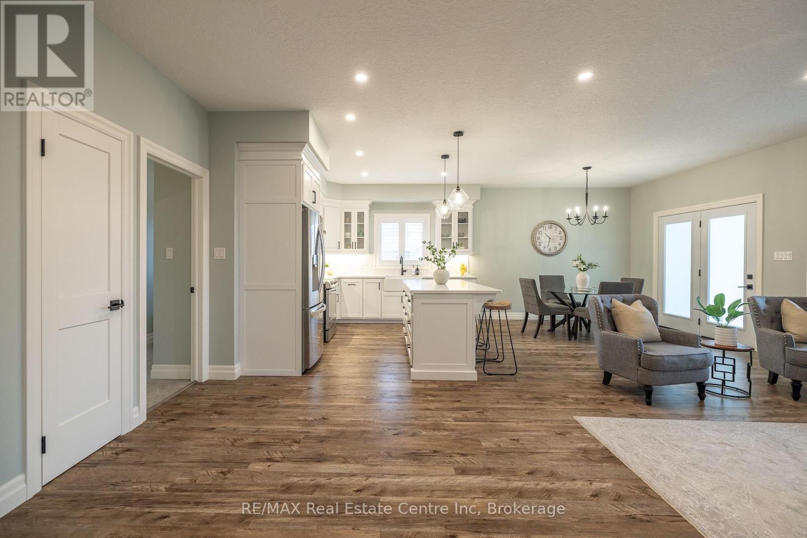 430 Keeso Lane, North Perth, Ontario  N2W 0J3 - Photo 12 - X12100768